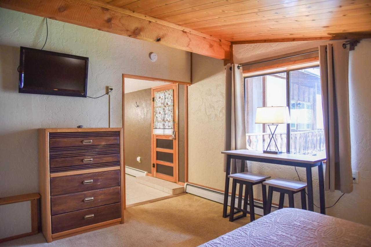 Alpine Lodge 红河 外观 照片